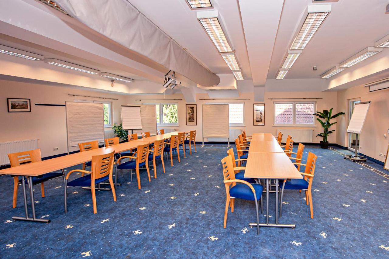 Hotel Wiental Pressbaum Екстериор снимка