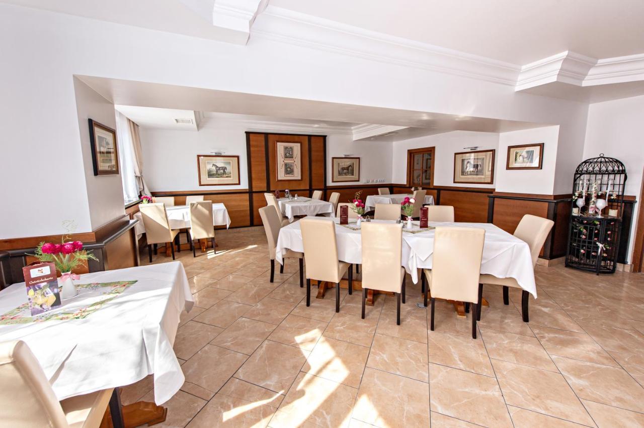 Hotel Wiental Pressbaum Екстериор снимка
