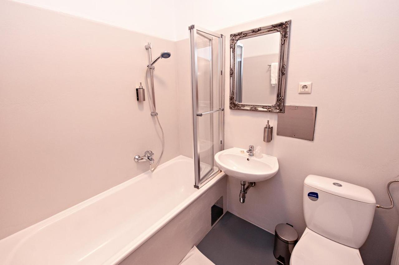 Hotel Wiental Pressbaum Екстериор снимка